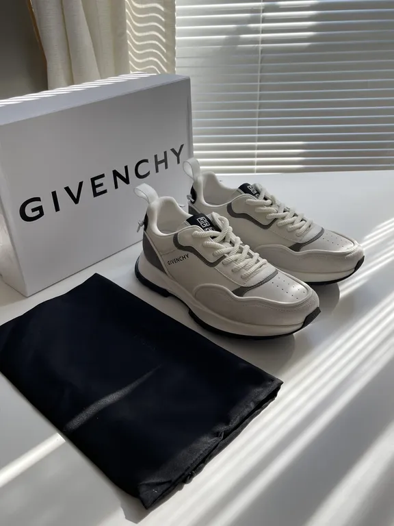 Givenchy Shoe 